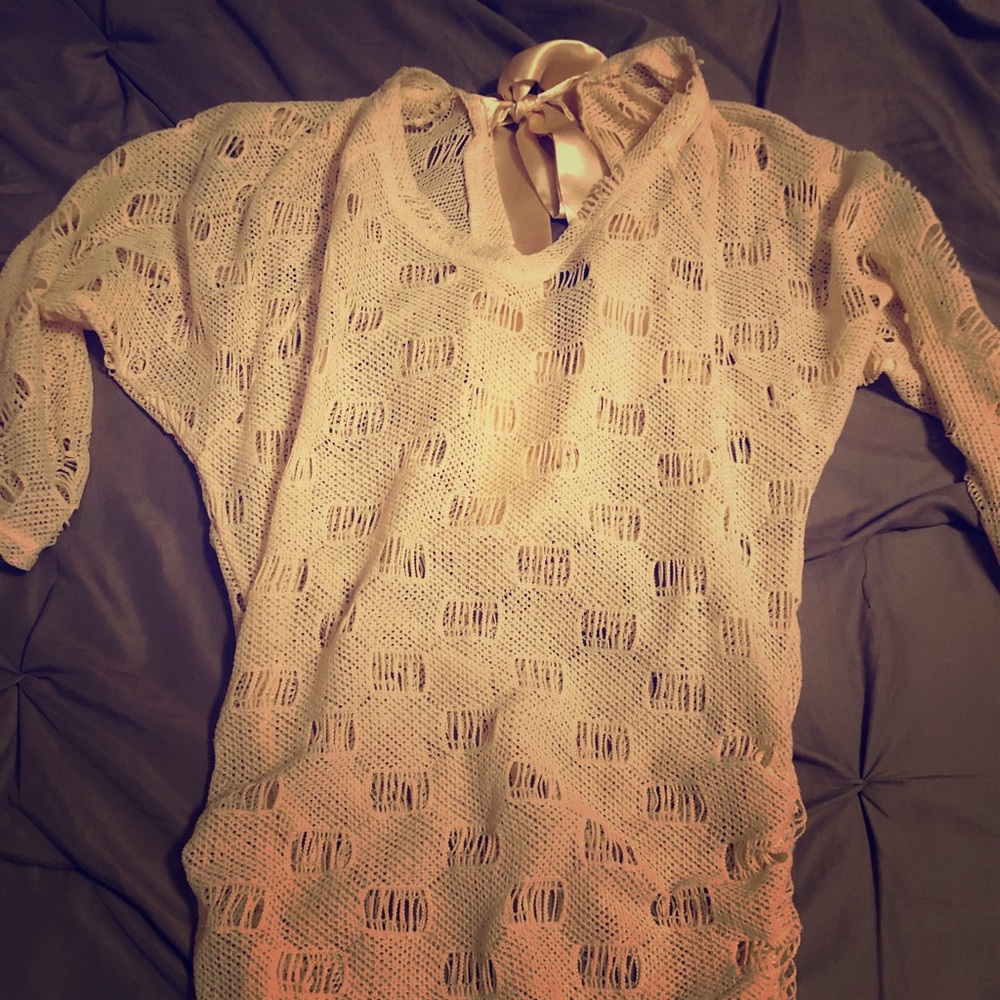 Sweater like shirt with satin bow in back